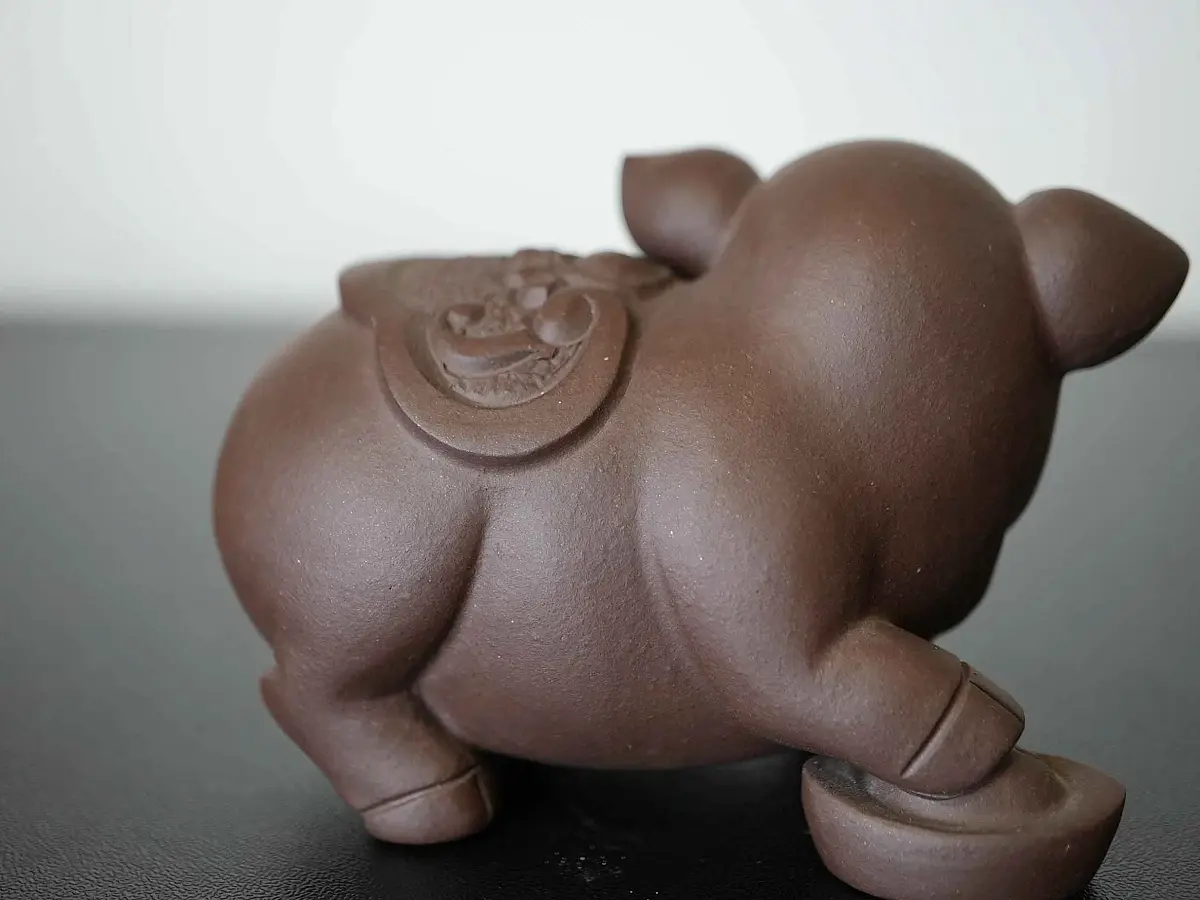 Чайная фигурка «Поросёнок» № 95, исинская глина