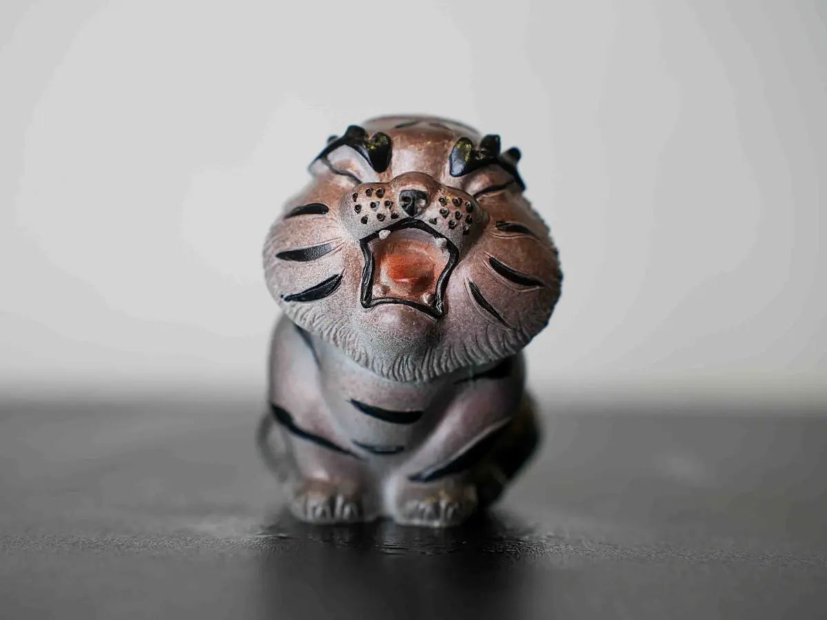 Чайная фигурка «Тигр» № 36, меняющая цвет