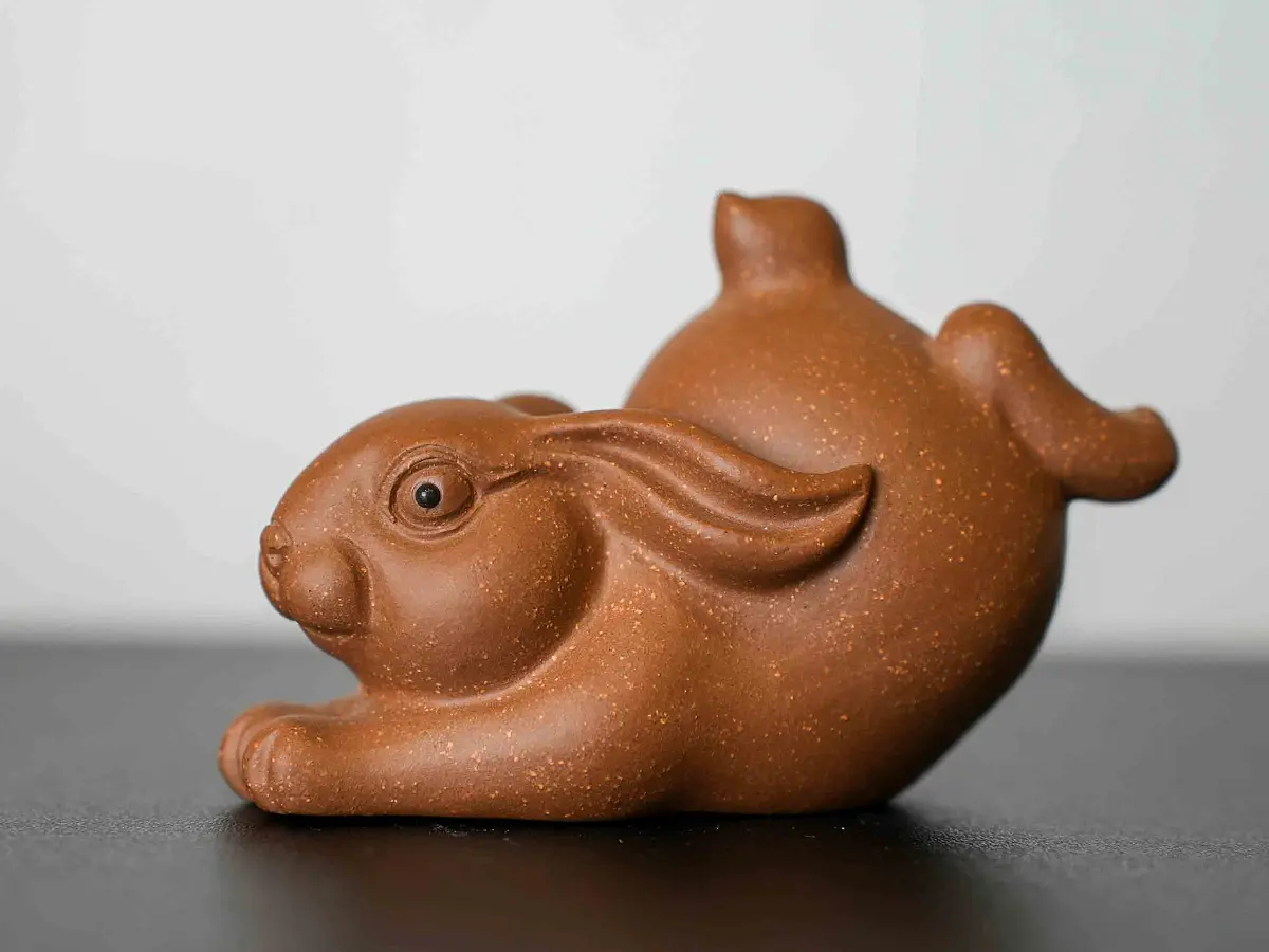 Чайная фигурка «Заяц» № 89, исинская глина