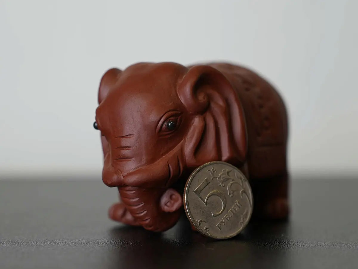 Чайная фигурка «Слон» № 90, исинская глина