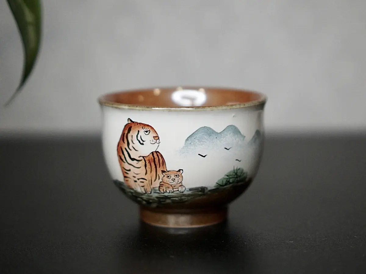 Пиала «Тигры» № 81, керамика Цзиндэчжэнь, 95 мл