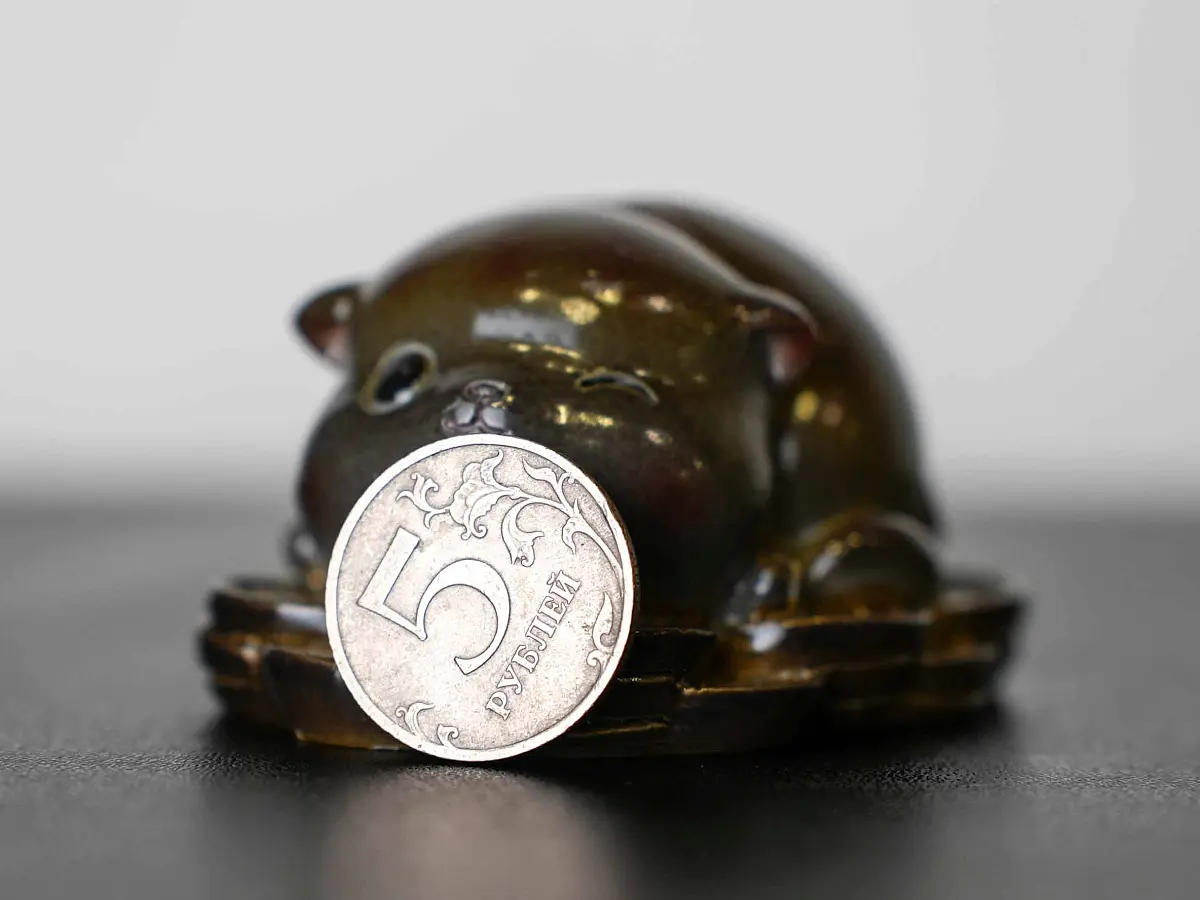 Чайная фигурка «Денежный Котёнок» № 64, меняющая цвет