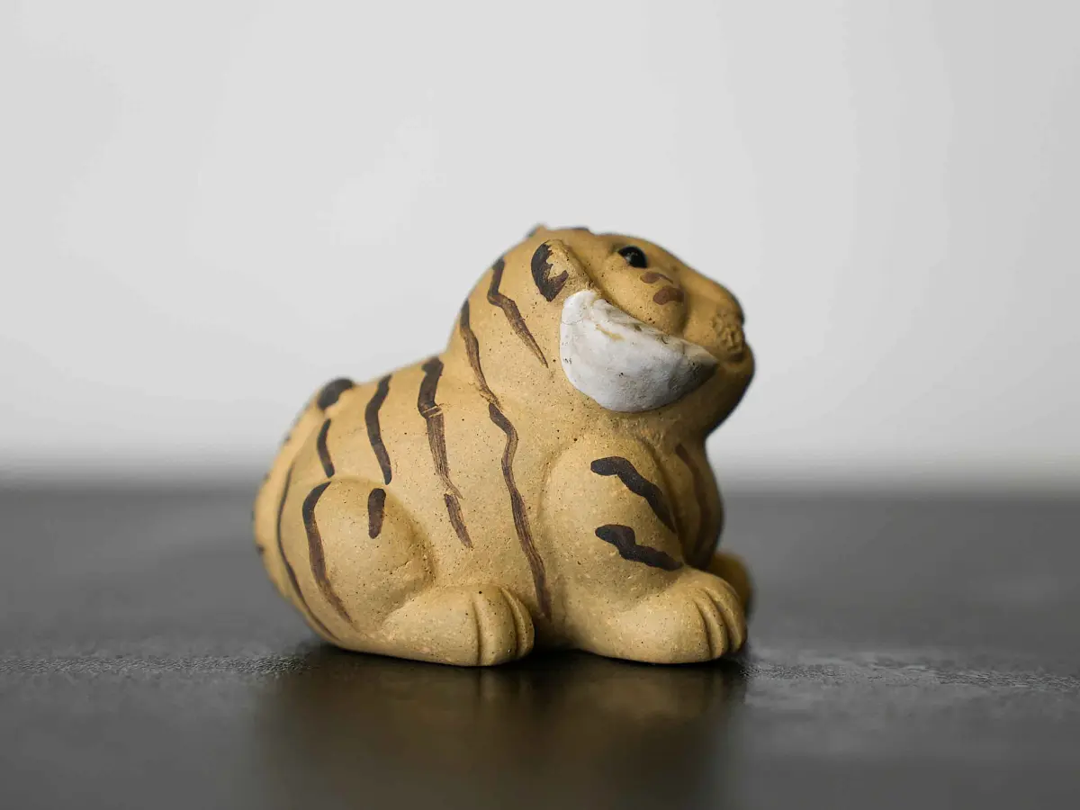 Чайная фигурка «Тигра» № 34, исинская глина