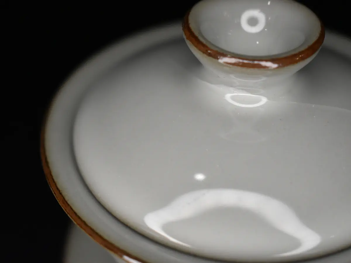 Гайвань 42, керамика