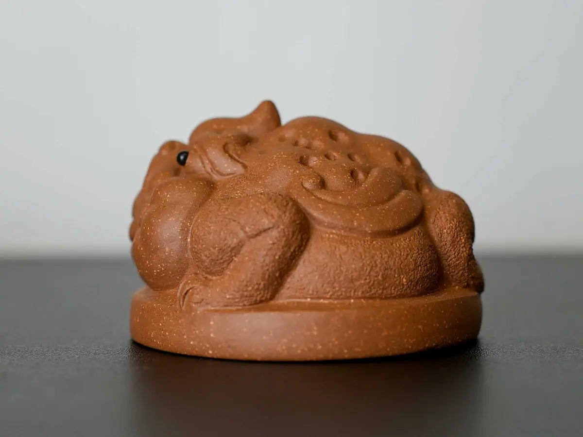 Чайная фигурка «Жаба» № 94, исинская глина