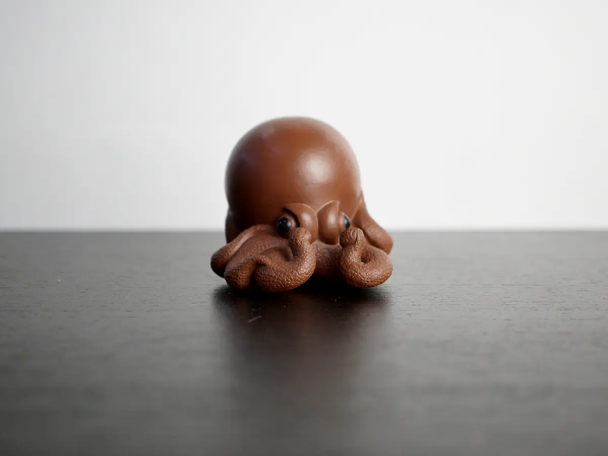 Чайная фигурка «Осьминог» № 1, исинская глина