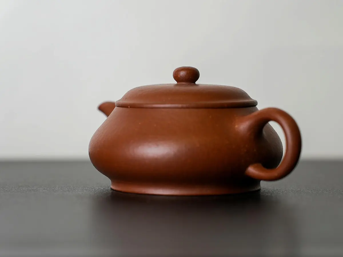 Исинский чайник, 94 мл, № 560