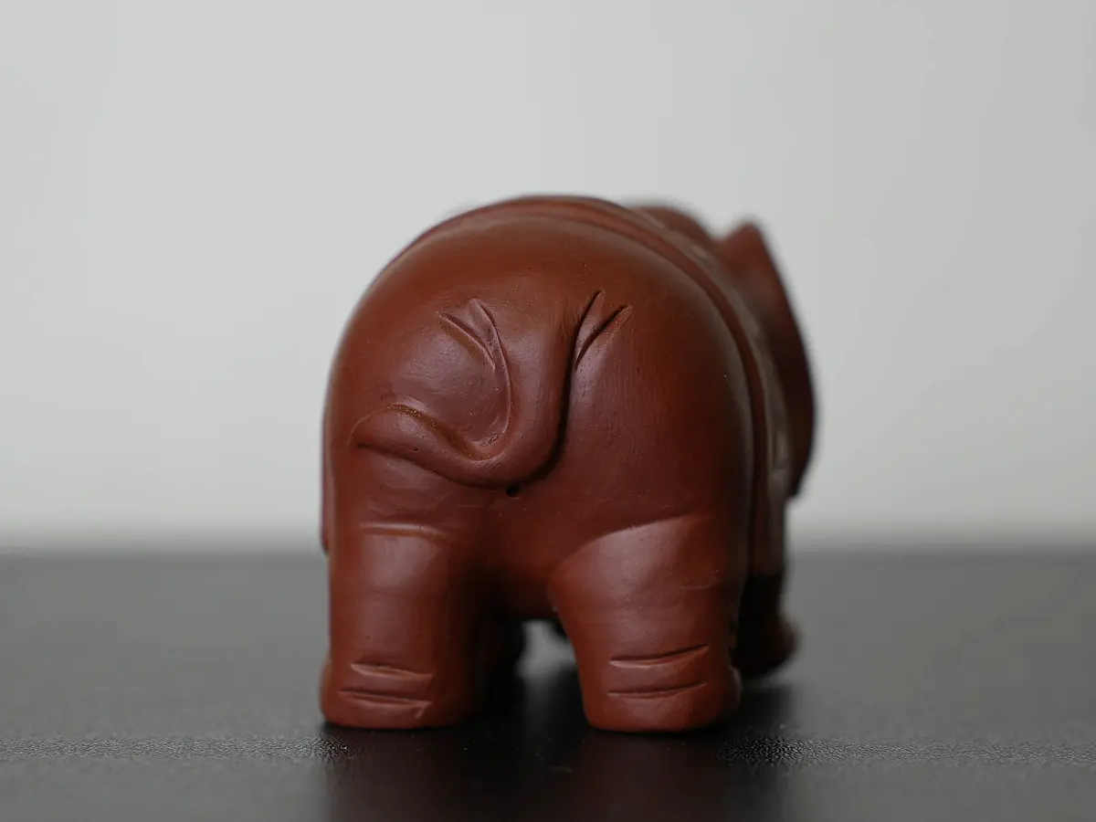 Чайная фигурка «Слон» № 90, исинская глина