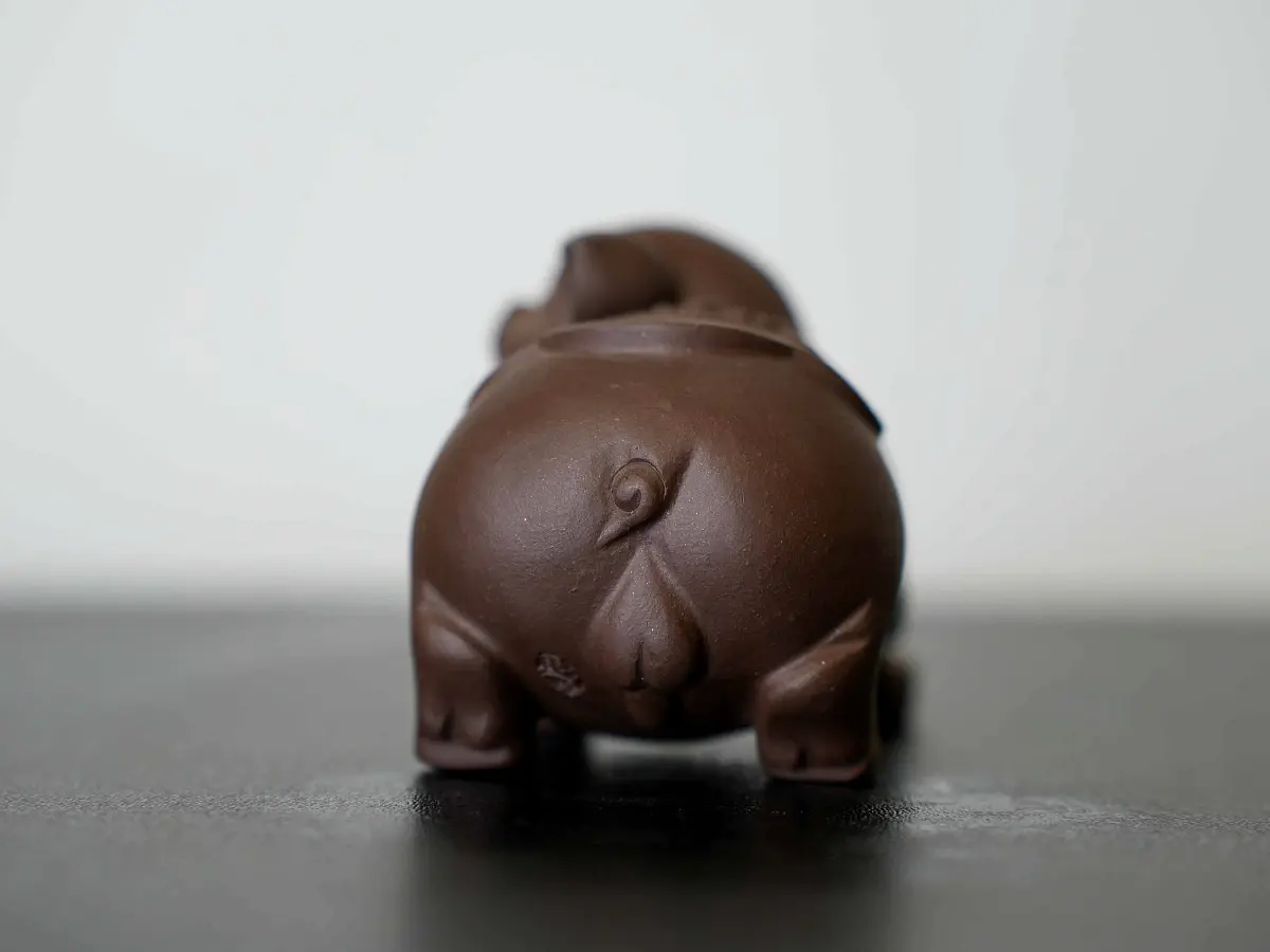 Чайная фигурка «Поросёнок» № 95, исинская глина