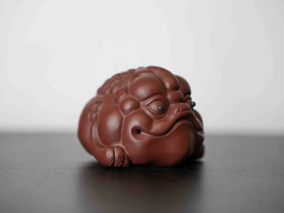 Чайная фигурка «Трёхлапая Жаба» № 97, исинская глина