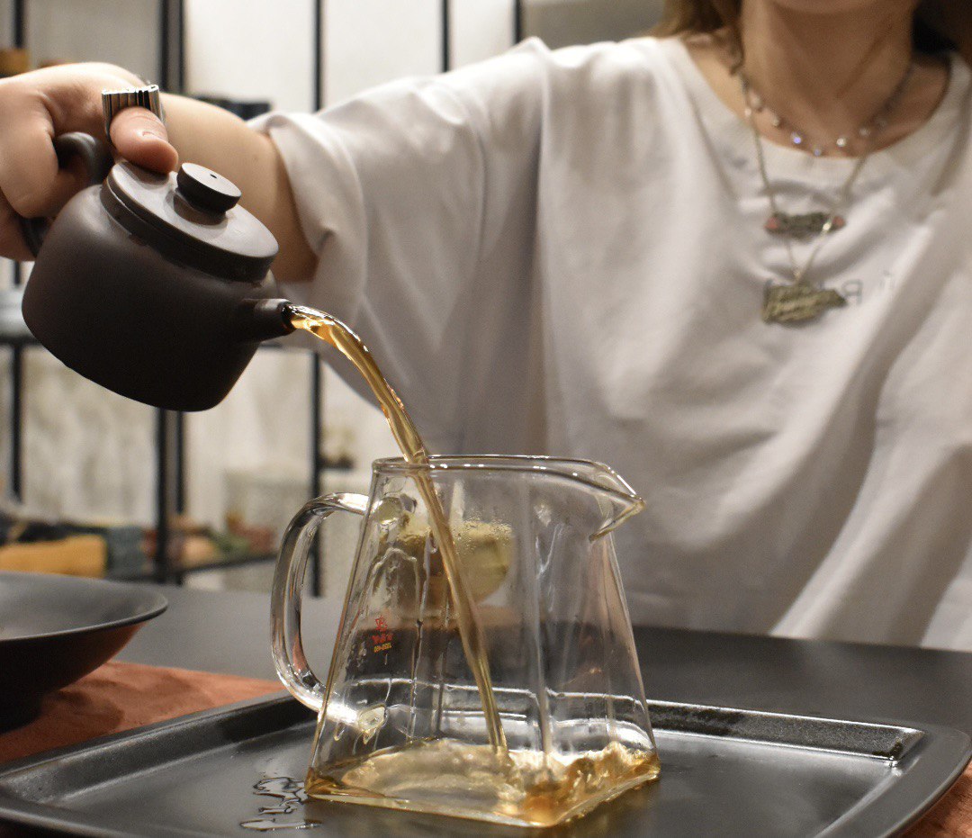 Заваривание чая методом пролива. Устройство для заварки китайского чая.