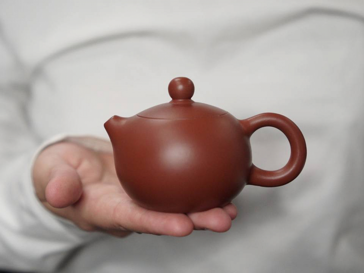  Заварочный чайник ( 茶壶) Чаху. Объем его обычно от 80мл до 300мл.